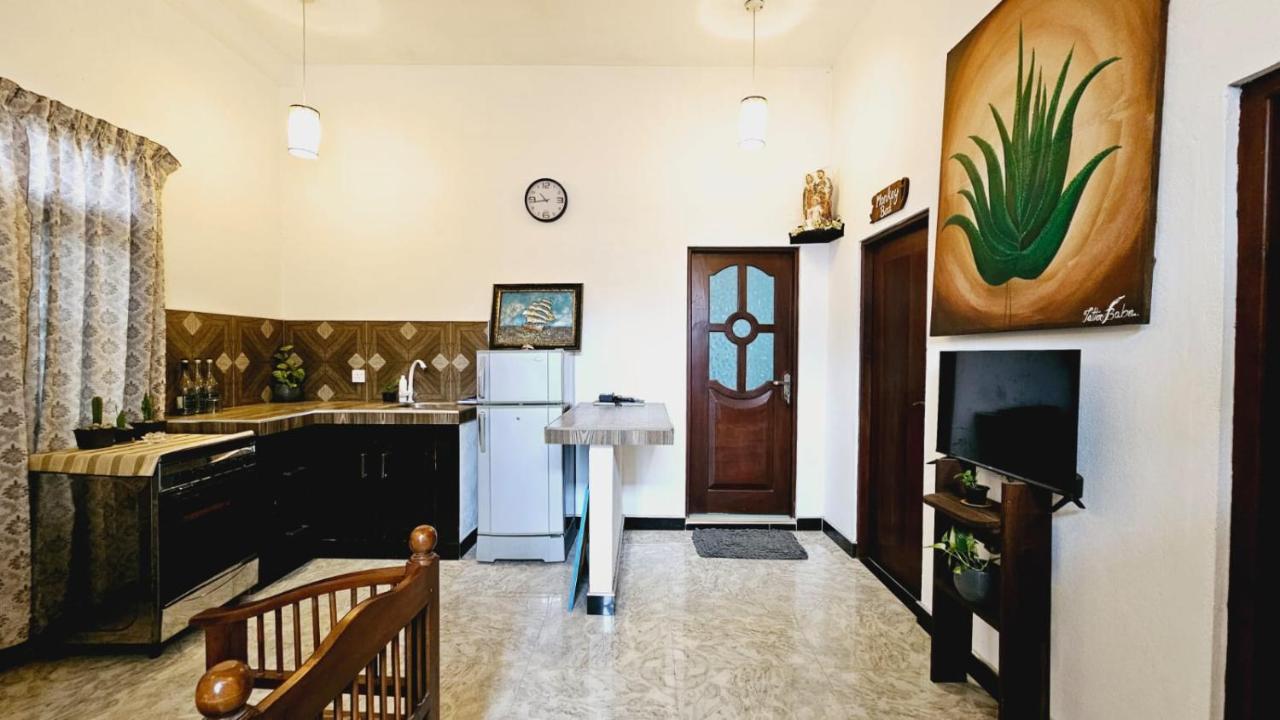 Aloe Vera Villa Негомбо Экстерьер фото